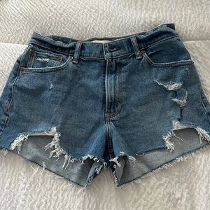 NEVER WORN Abercrombie & Fitch Curve Love Jean Shorts